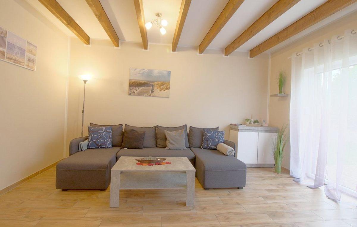 Ferienhaus Lanah Wurster Nordseekuste Екстериор снимка