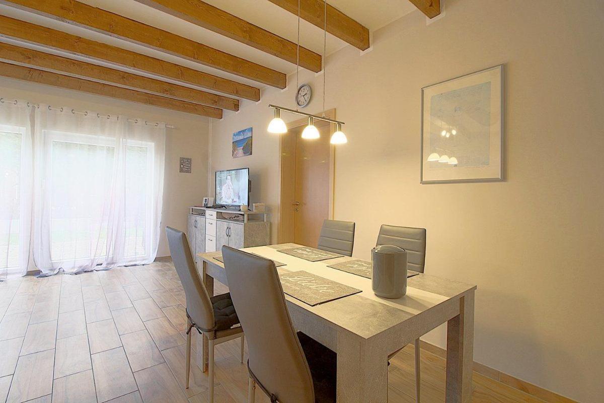 Ferienhaus Lanah Wurster Nordseekuste Екстериор снимка